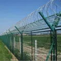 Оцинкованный и покрытый из ПВХ проволочный забор сетки